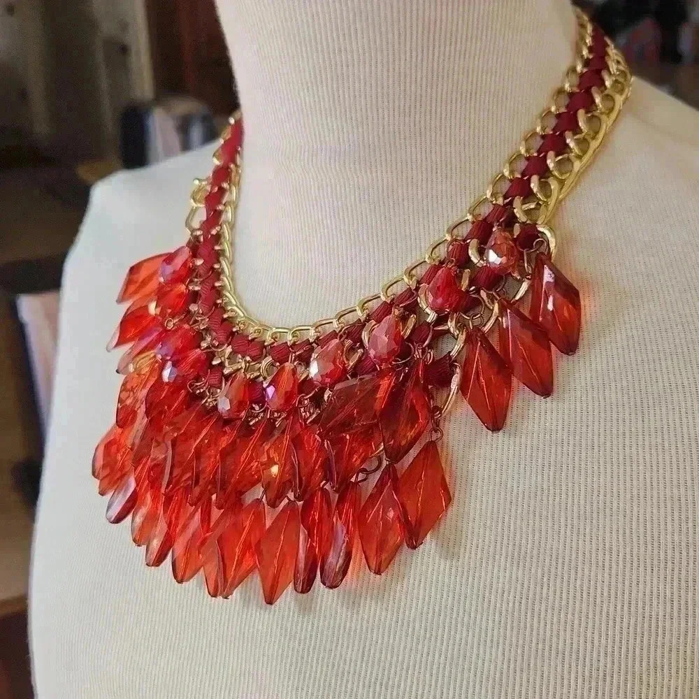 Glass Beaded Faceted Goldtone Choker‎ Bib Red